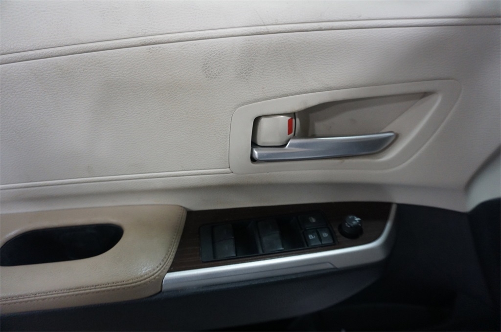 2021 Toyota Sienna XLE photo 3