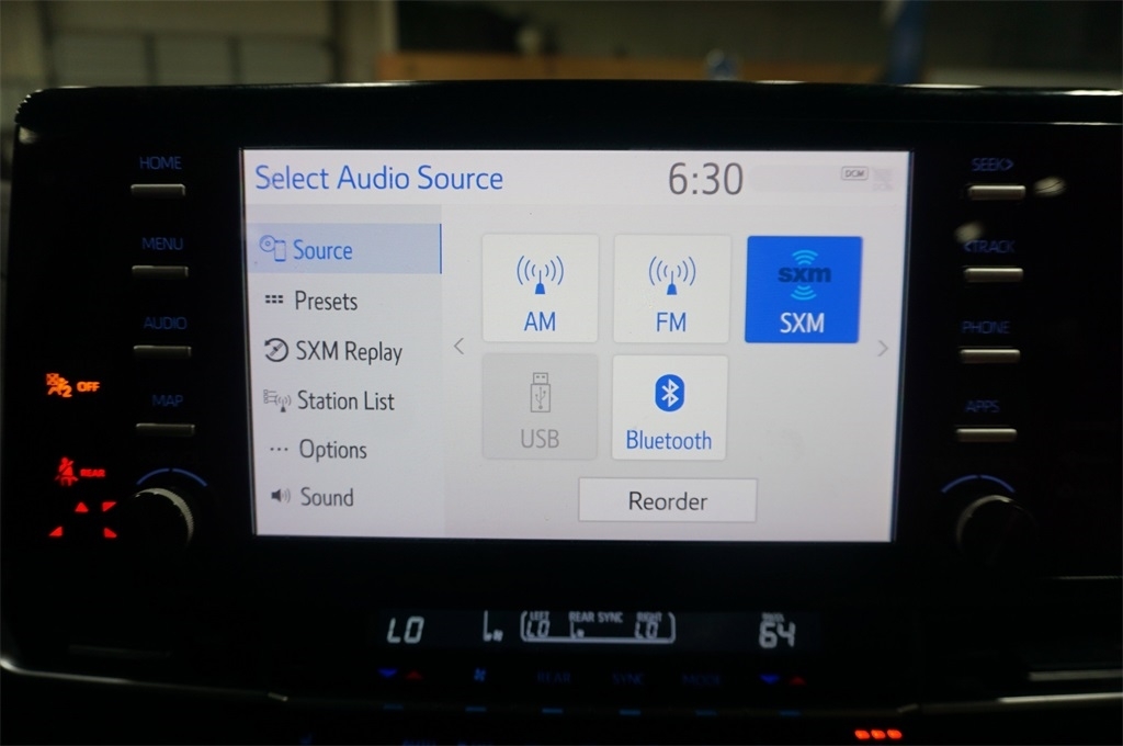 2021 Toyota Sienna XLE photo 12