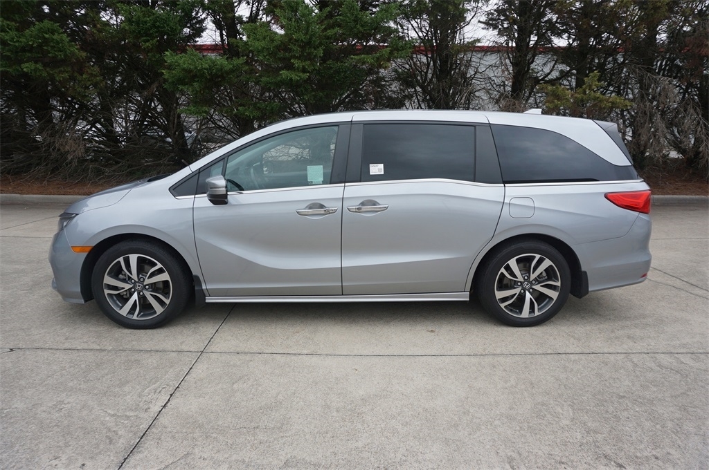 2023 Honda Odyssey Touring photo 19