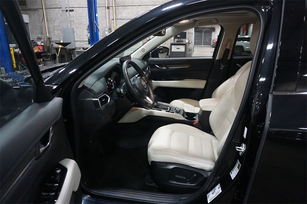 2023 Mazda CX-5 2.5 S Premium photo 2