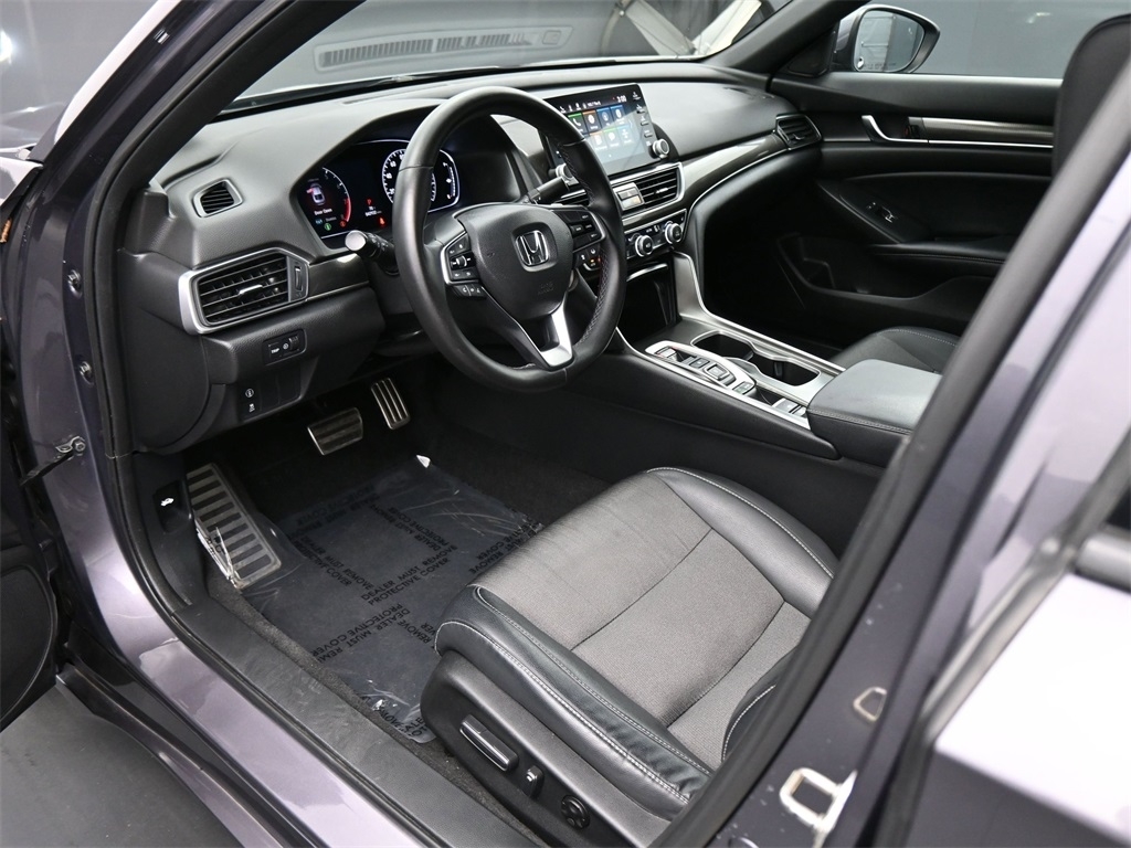 2018 Honda Accord Sport photo 2