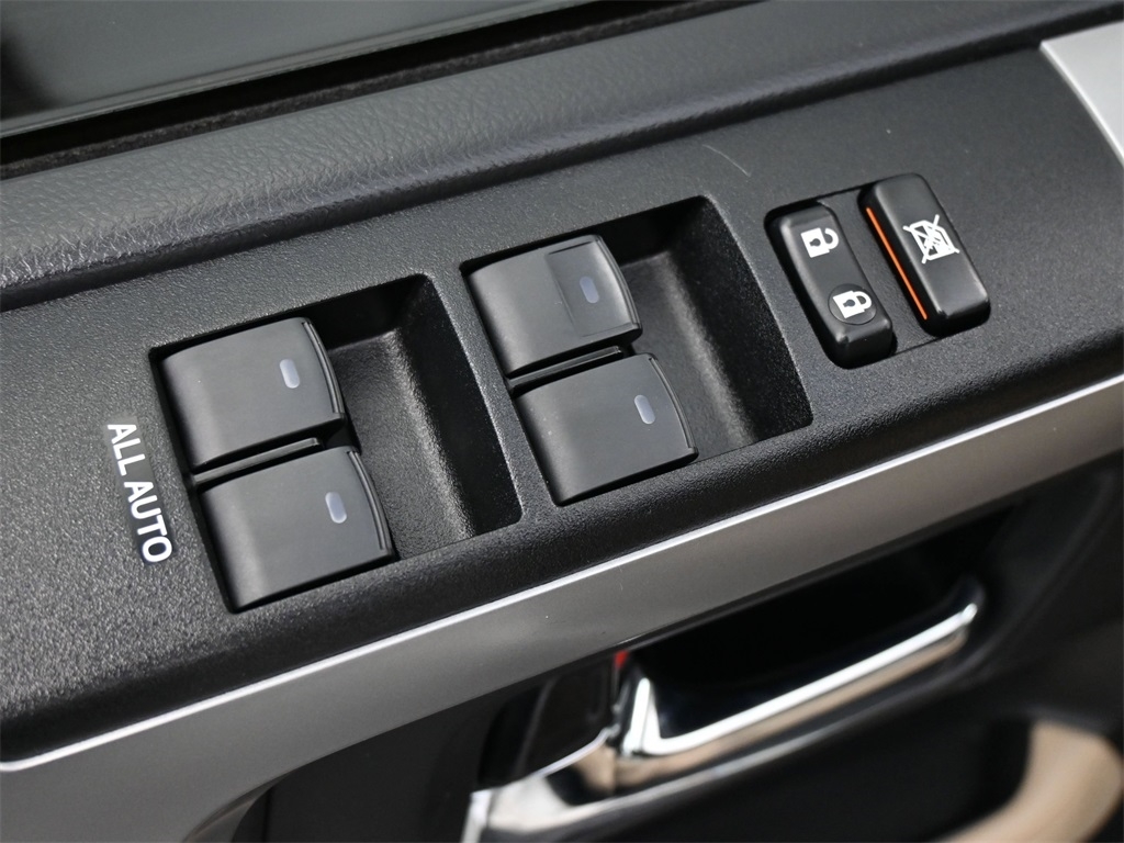 2022 Toyota 4Runner SR5 Premium photo 3