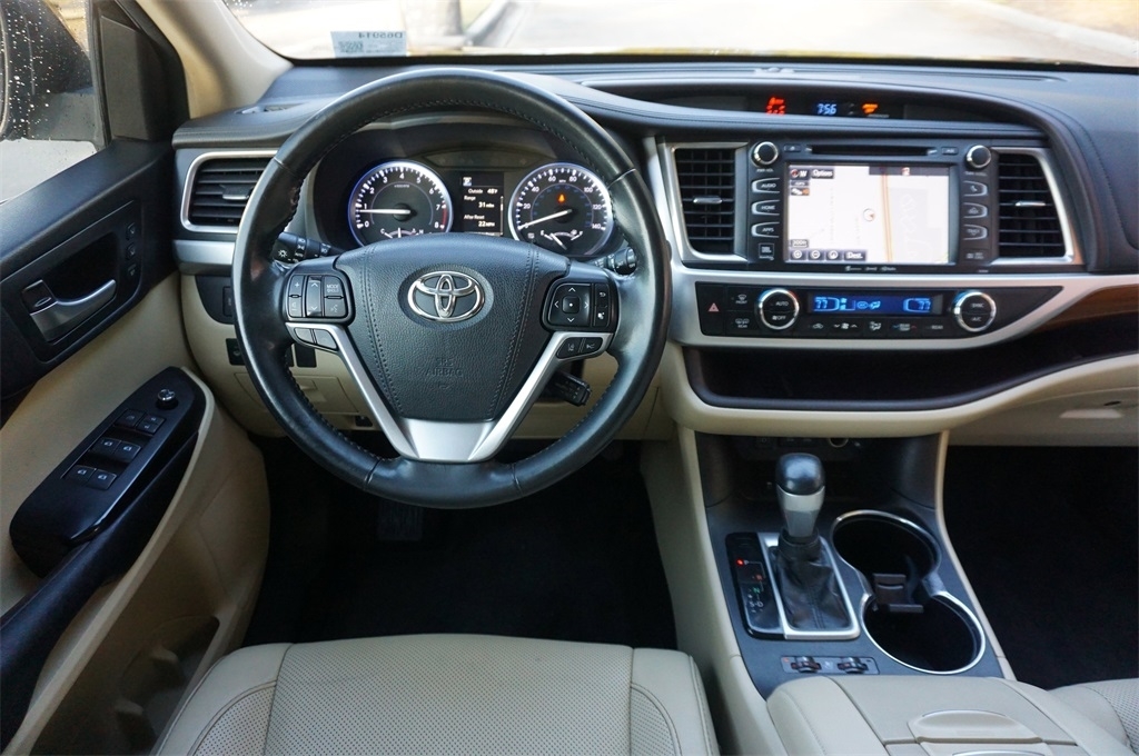 2018 Toyota Highlander Limited Platinum photo 4
