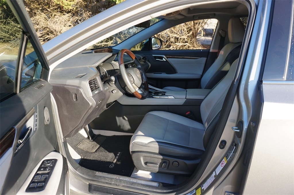 2017 Lexus RX Premium photo 2