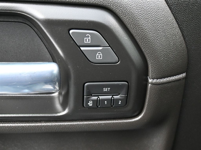 2022 Chevrolet Silverado 2500HD LTZ - Photo 8