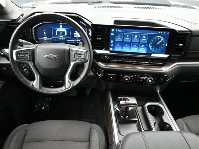 2023 Chevrolet Silverado 1500 LT Trail Boss - Photo 9