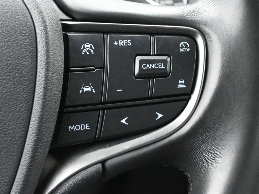 2024 Lexus LS Base - Photo 8