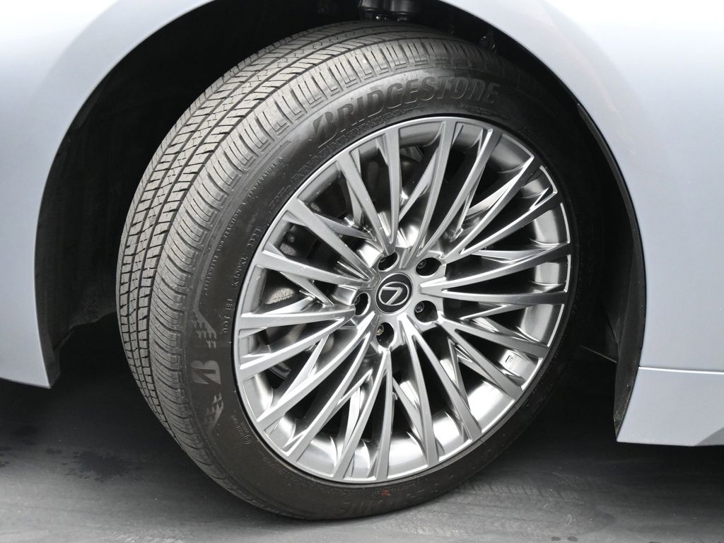 2024 Lexus LS Base - Photo 21