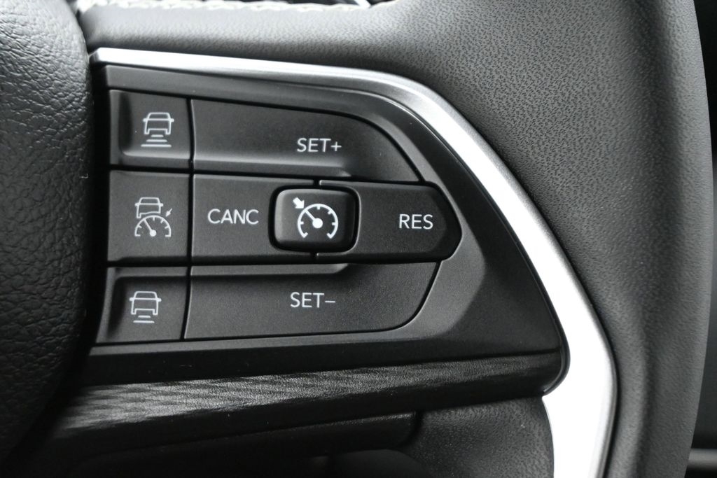 2023 Jeep Grand Cherokee Altitude - Photo 7