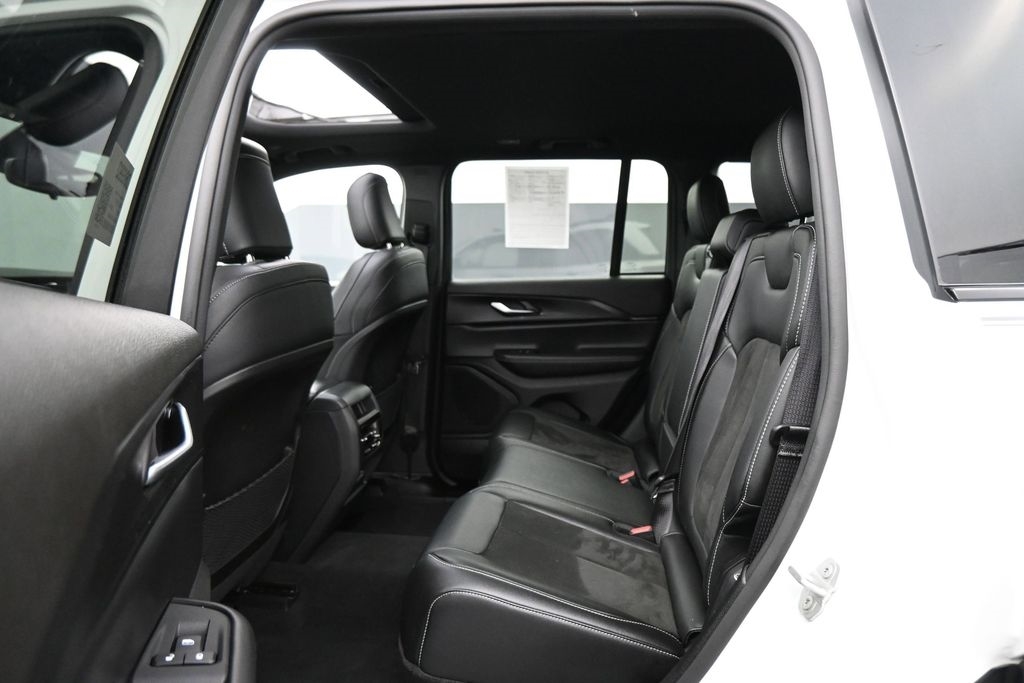 2023 Jeep Grand Cherokee Altitude - Photo 19