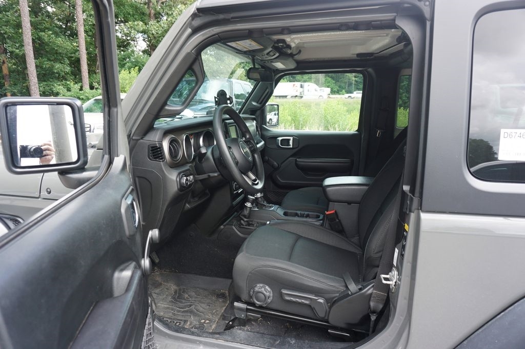 2020 Jeep Wrangler Willys Sport's photo