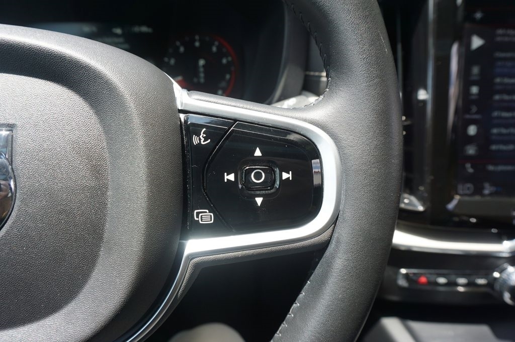 2020 Volvo XC60 Inscription - Photo 9