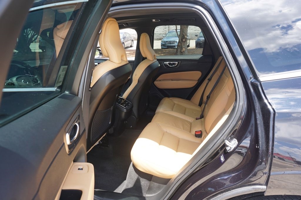 2020 Volvo XC60 Inscription - Photo 14
