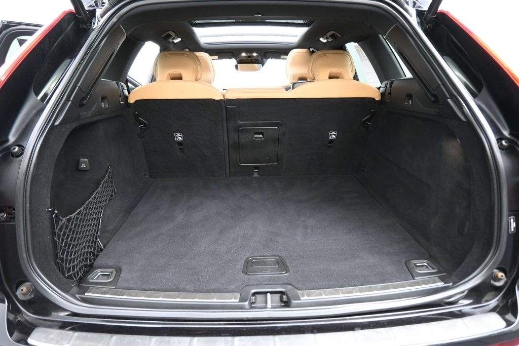 2020 Volvo XC60 Inscription - Photo 17