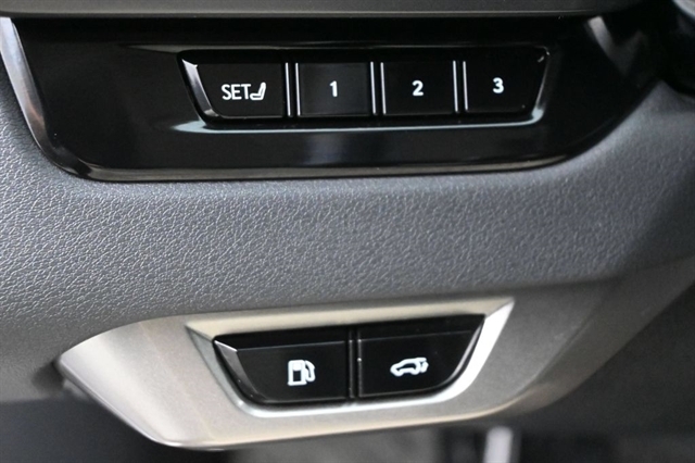 2023 Lexus RX 350 - Photo 8