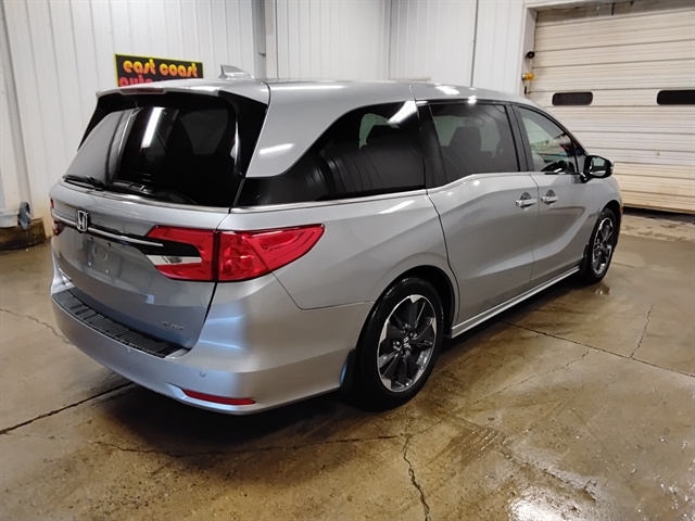 2024 Honda Odyssey Elite photo 3