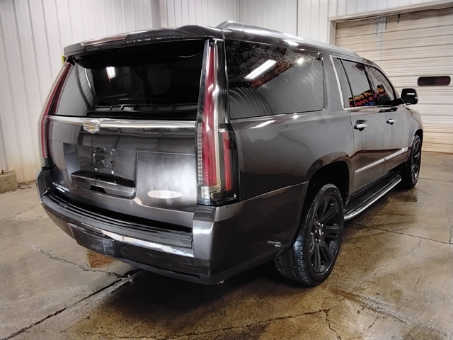 2015 Cadillac Escalade ESV Luxury photo 3