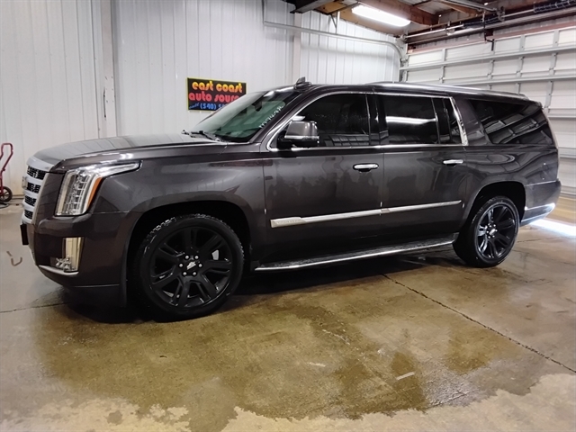 2015 Cadillac Escalade ESV Luxury photo 5