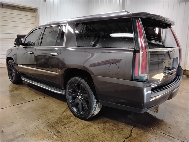 2015 Cadillac Escalade ESV Luxury photo 6