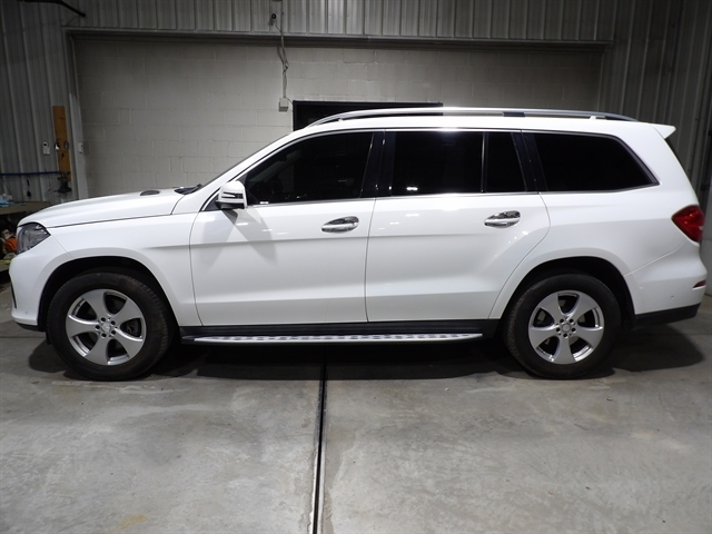 2017 Mercedes-Benz GLS-Class GLS450's photo