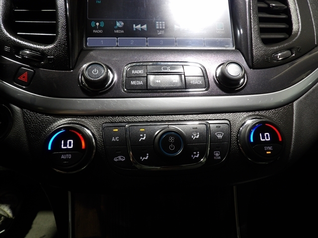 2018 Chevrolet Impala 1LT - Photo 12