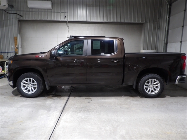 2019 Chevrolet Silverado 1500 LT 4X4 Crew Cab Short Box's photo