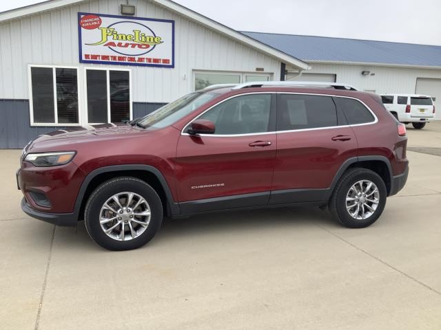 2019 Jeep Cherokee Latitude Plus 4X4's photo