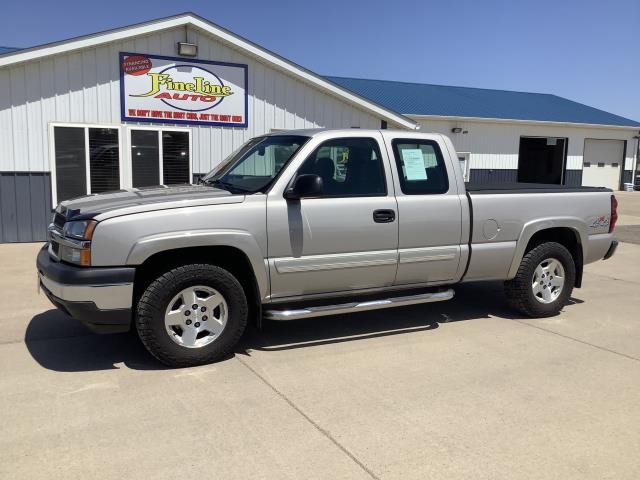 2005 Chevrolet Silverado 1500 LS 4x4 Extended Cab SWB's photo