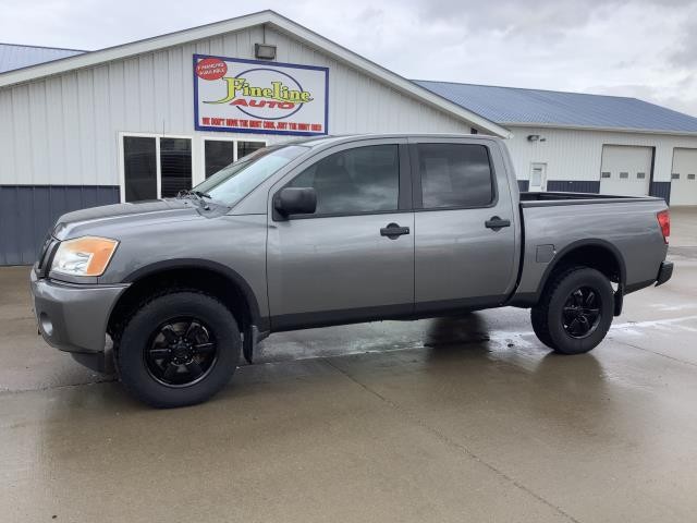 2014 Nissan Titan SV 4X4 Crew Cab SWB's photo