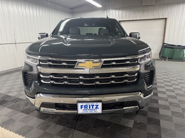 2026 Chevrolet Silverado 1500 LTZ photo 2