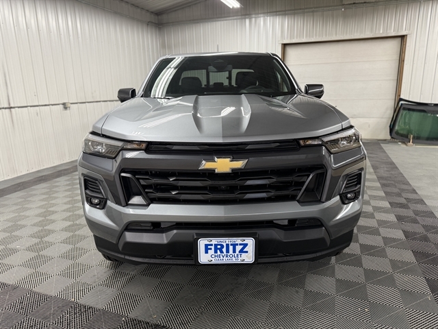 2026 Chevrolet Colorado LT photo 3