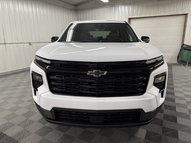 2026 Chevrolet Traverse photo 3