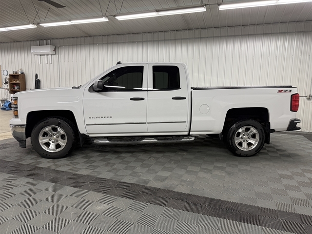 Used 2014 Chevrolet Silverado 1500 LT with VIN 1GCRCREC8EZ381055 for sale in Clear Lake, SD