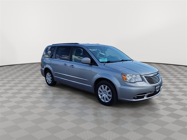 Used 2016 Chrysler Town & Country Touring with VIN 2C4RC1BG1GR157339 for sale in Winner, SD