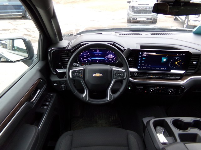 2025 Chevrolet Silverado 1500 LT - Photo 11