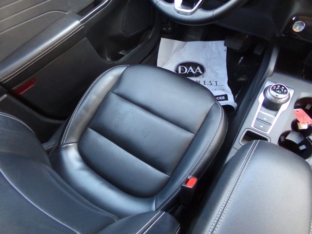 2025 Ford Escape Platinum - Photo 15