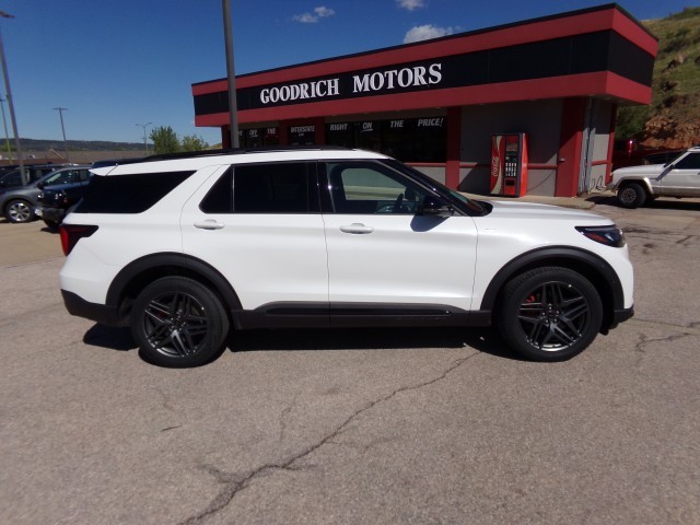 2025 Ford Explorer ST-LINE 4WD (PL535)'s photo