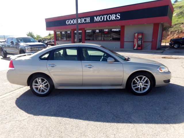 2010 Chevrolet Impala LTZ's photo