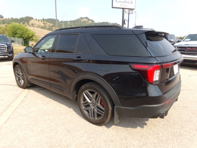 2025 Ford Explorer ST - Photo 6