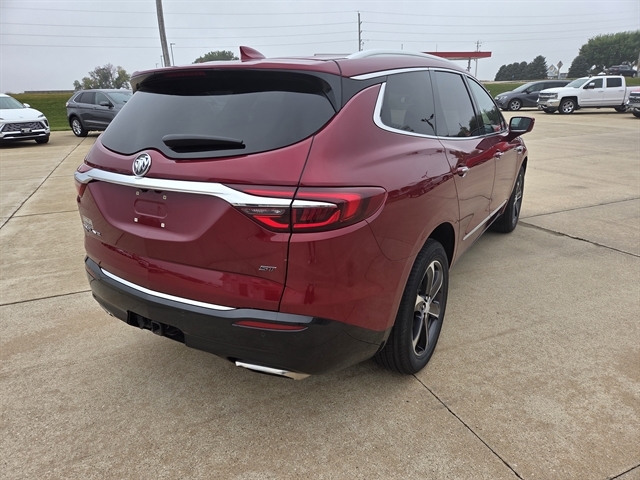2020 Buick Enclave Essence photo 3