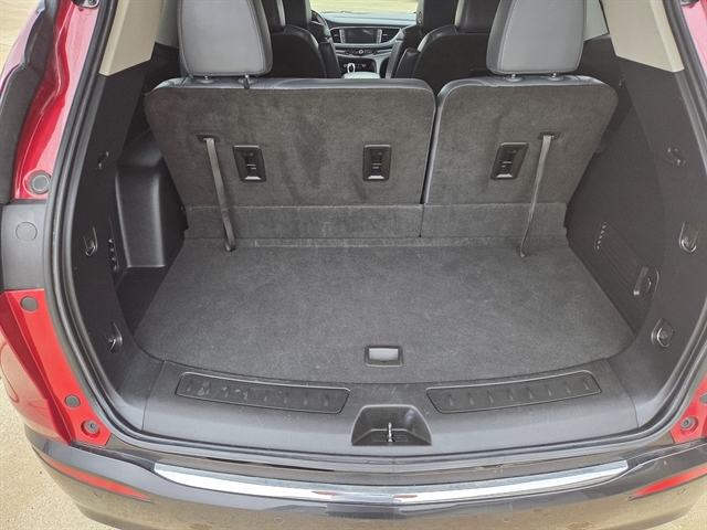 2020 Buick Enclave Essence photo 9