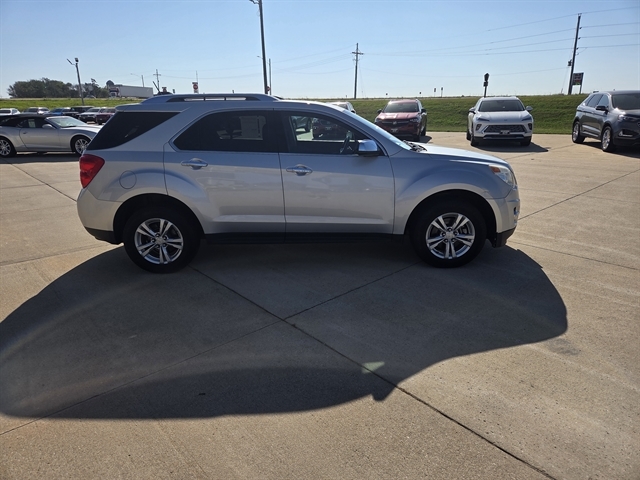 2013 Chevrolet Equinox LTZ photo 2