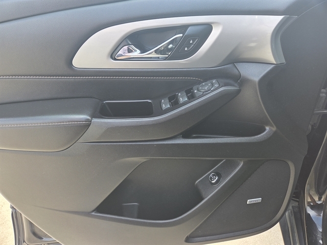 2020 Chevrolet Traverse RS photo 10