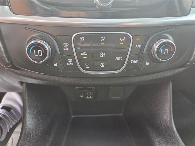 2020 Chevrolet Traverse RS photo 13