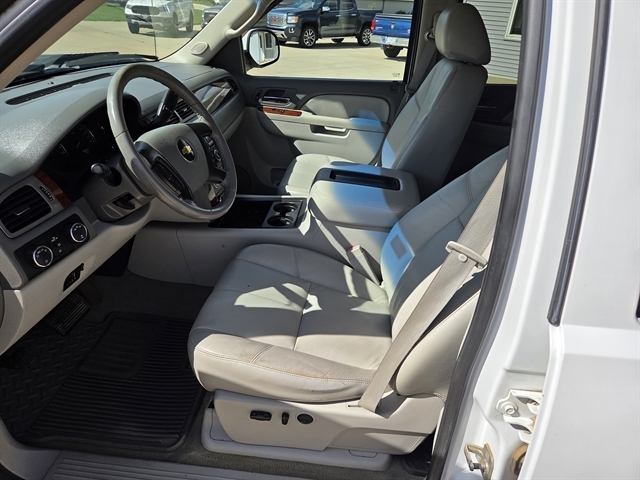 2011 Chevrolet Silverado 2500HD LTZ photo 4
