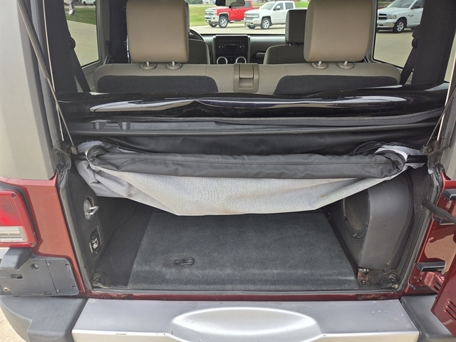 2008 Jeep Wrangler Sahara photo 8