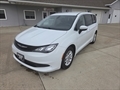2022 Chrysler Voyager LX's photo