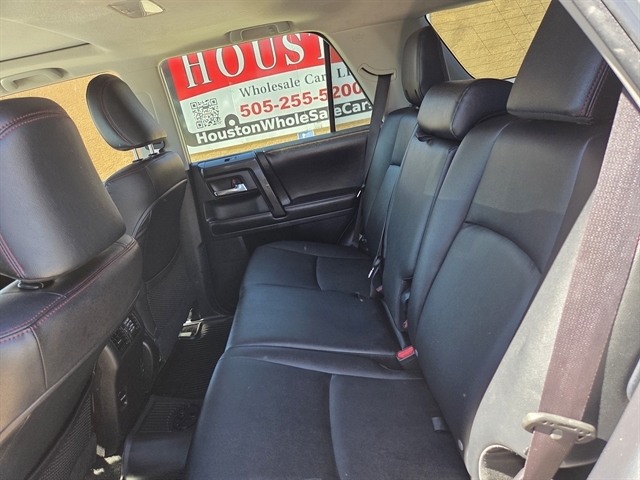 2016 Toyota 4Runner Trail Premium photo 8