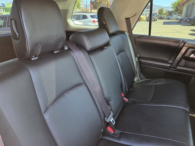2016 Toyota 4Runner Trail Premium photo 9