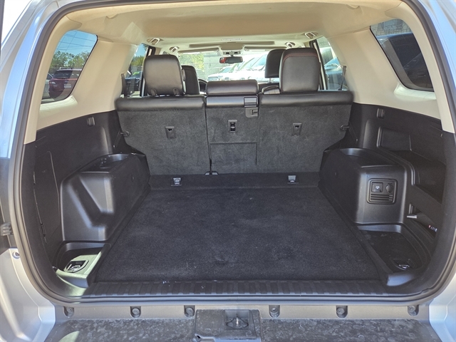 2016 Toyota 4Runner Trail Premium photo 10